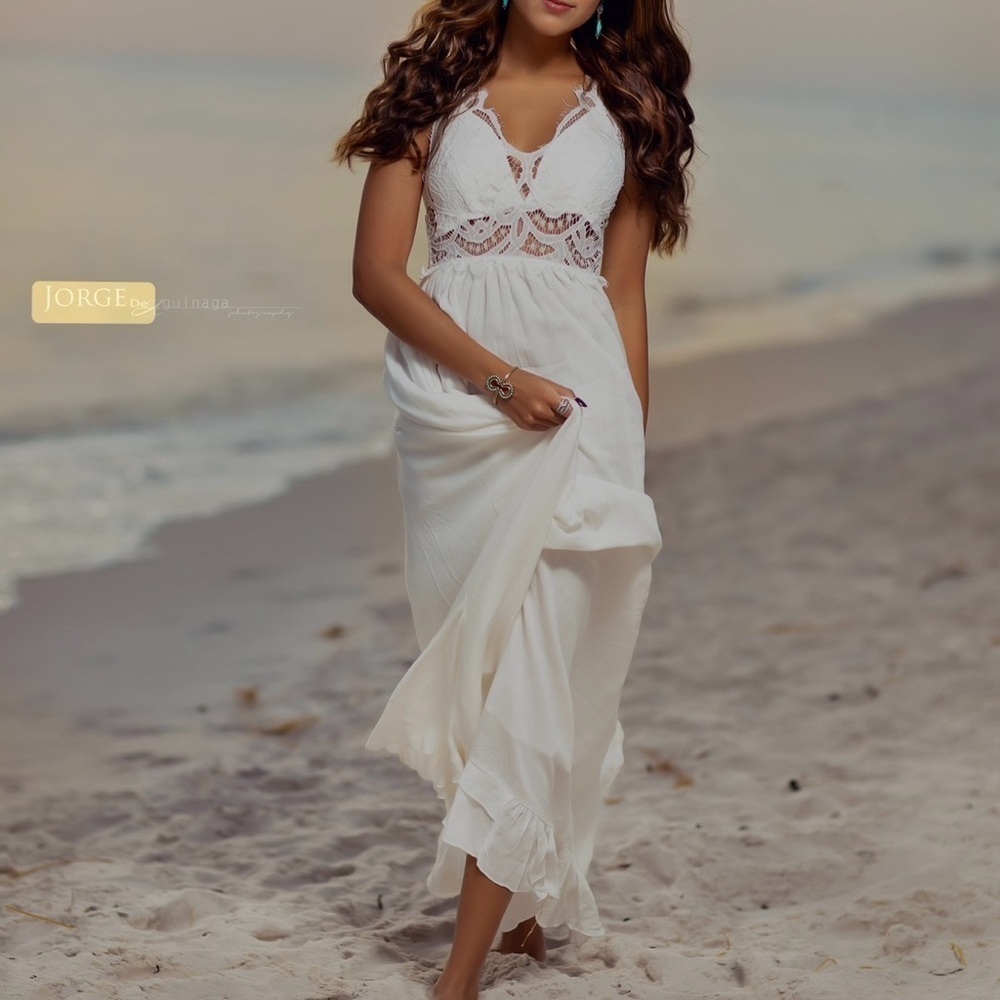 Elegant Cream Lace Maxi Dress- size XS